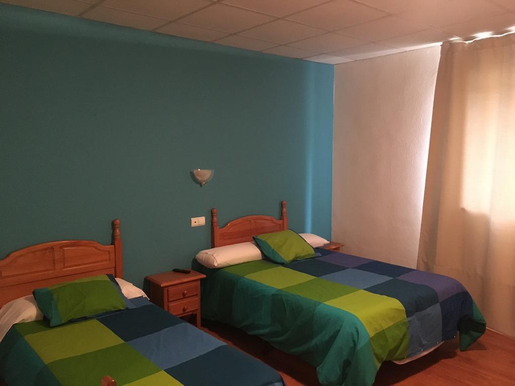 Hotel Valle De Ayala Llodio Exteriör bild
