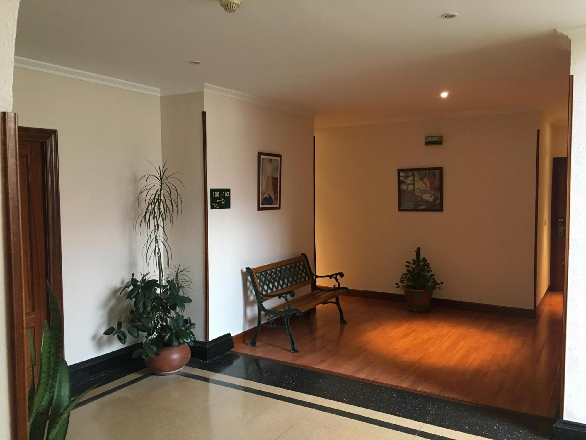 Hotel Valle De Ayala Llodio Exteriör bild